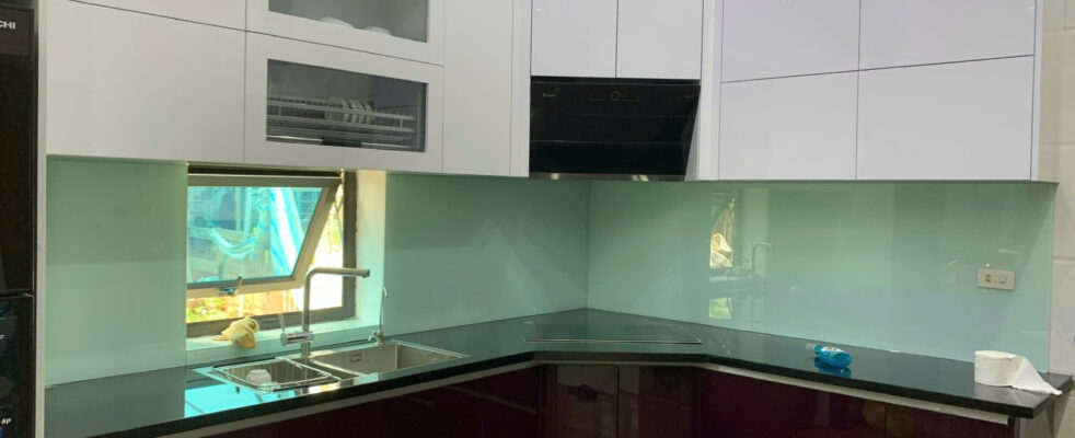 kính cường lực ốp bếp tp vinh